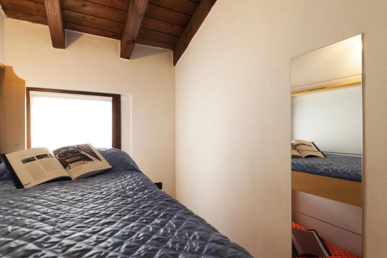 2-Bedroom Lakeview Apartment At The Lake Acquaseria 外观 照片