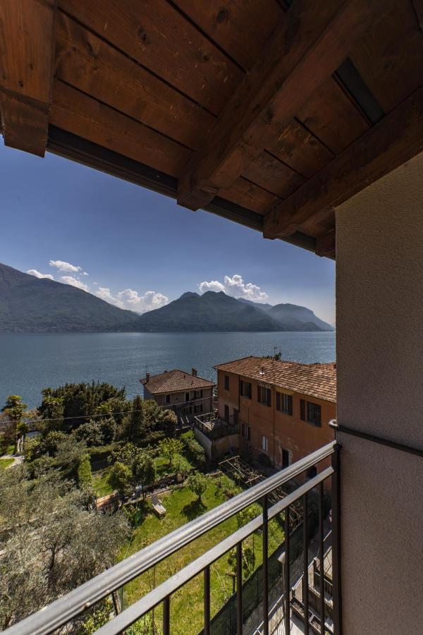 2-Bedroom Lakeview Apartment At The Lake Acquaseria 外观 照片